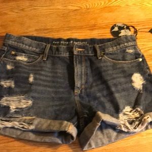 NWT sz 31 Articles of Society boyfriend short